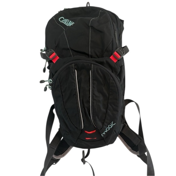 CamelBak Magic 70 oz / 2 L Hydration Pack Sports & Outdoors Hiking main image 7